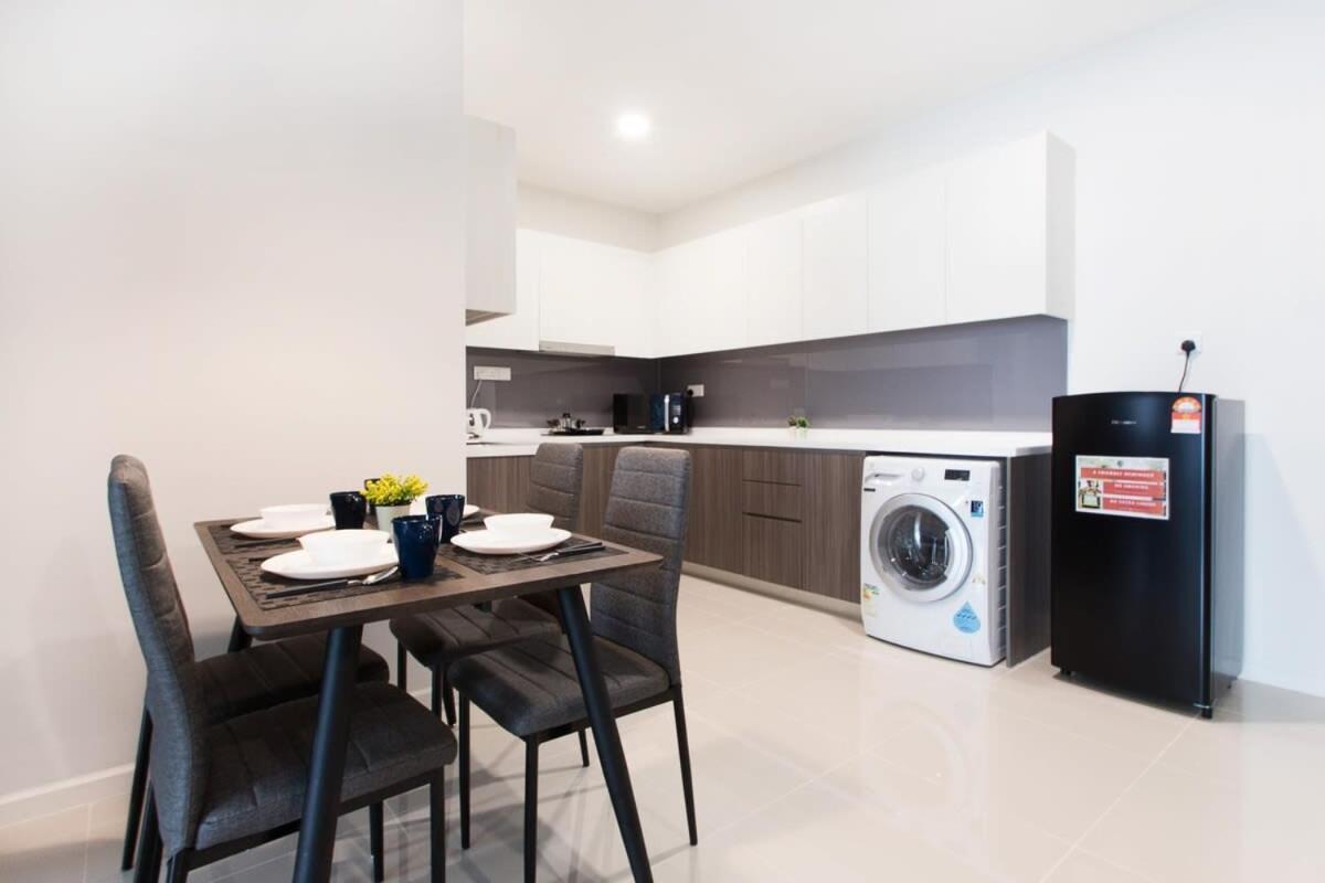 Modern, High Floor Suasana Suites 05 In Jb Johor Bahru Zewnętrze zdjęcie